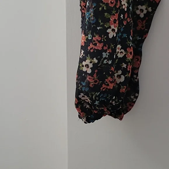 American Rag Tie Back Blouse - Picture 4 of 10